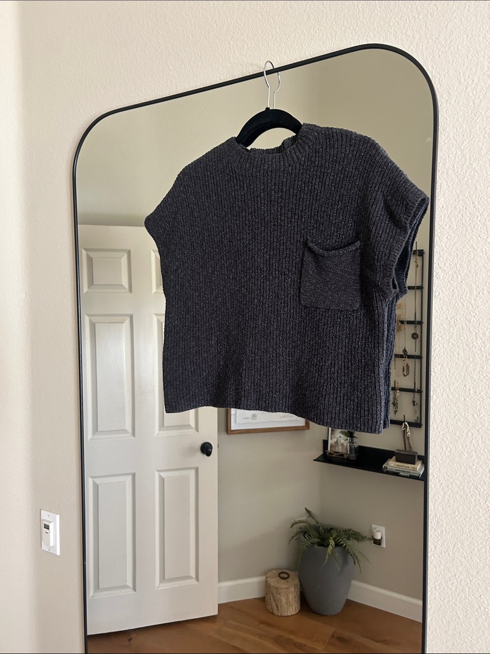 Free People Beach Cropped Charcoal Knit Short-Sleeve Sweater with Pocket